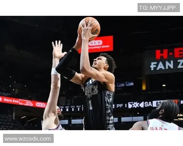 马刺与快船季后赛第六场激战回顾与精彩瞬间分析